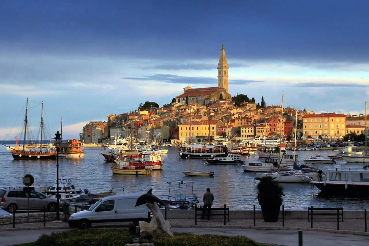 Apartments With A Parking Space Rovinj - 20812